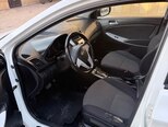 Hyundai Accent-10