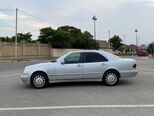 Mercedes E 220-4