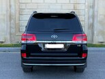 Toyota Land Cruiser-6