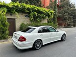 Mercedes E 240-6
