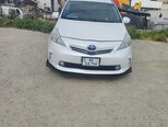Toyota Prius V-1