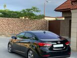 Hyundai Elantra-3