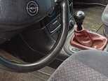 Opel Vectra-12