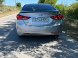 Hyundai Elantra-5