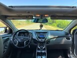 Hyundai Elantra-14
