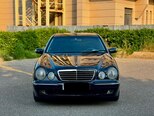 Mercedes E 270-4