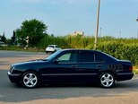 Mercedes E 270-7