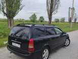 Opel Astra-2