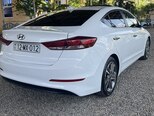 Hyundai Elantra-10