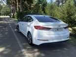 Hyundai Elantra-2