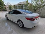Hyundai Azera-10