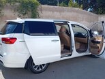 Kia Carnival-5