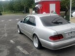 Mercedes E 200-4