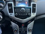Chevrolet Cruze-12