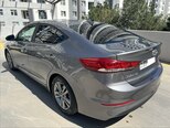 Hyundai Elantra-8