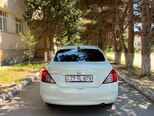 Nissan Sunny-2