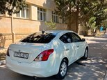 Nissan Sunny-13