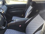 Toyota Prius-12