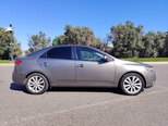 Kia Cerato-4