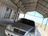 Mercedes E 240-18