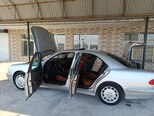 Mercedes E 240-11