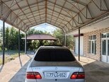 Mercedes E 240-2