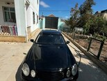 Mercedes E 200-1