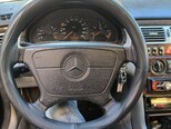 Mercedes E 300-9