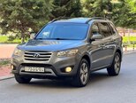 Hyundai Santa Fe-13