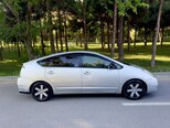 Toyota Prius-4