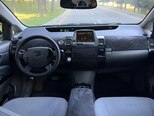 Toyota Prius-10