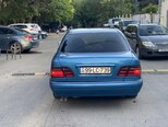 Mercedes E 240-6