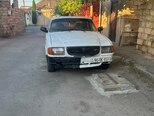 GAZ 3110 "Volga"-1
