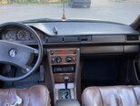 Mercedes 230 E-5