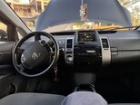 Toyota Prius-12