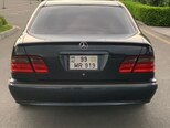 Mercedes E 320-7