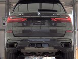 BMW X7-6