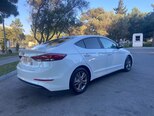 Hyundai Elantra-7