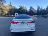 Hyundai Elantra-19