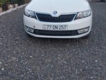 Skoda Rapid-1