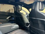 BMW i7-8