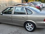 Opel Vectra-4