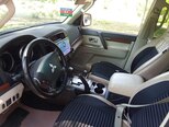 Mitsubishi Pajero-2
