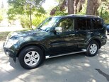 Mitsubishi Pajero-4