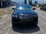Volkswagen Touareg-1