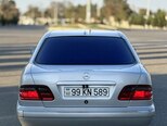 Mercedes E 320-6
