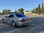 Mercedes E 320-11