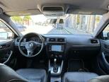 Volkswagen Jetta-6
