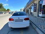 Volkswagen Jetta-2