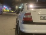 Opel Vectra-12